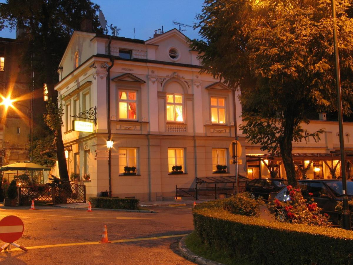 Villa Dom Pugetów Krakau Exterior foto
